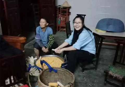 这朵黄花,就叫“文秀”吧! 这朵黄花,就叫“文秀”吧!